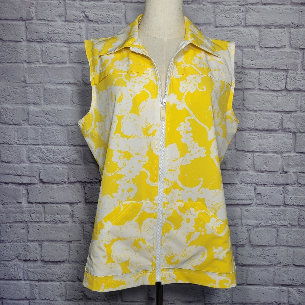 Zenergy Yellow and White Floral Print Front Zip Sleeveless Vest